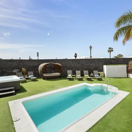 Sea Breeze Jarea By Escape Villa