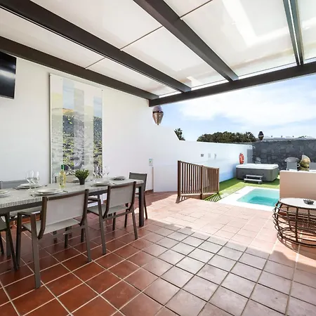 Sea Breeze Jarea By Escape * Playa Blanca (Lanzarote)