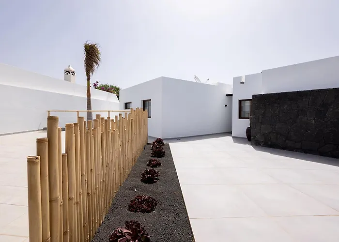 Sea Breeze Jarea By Escape Villa *