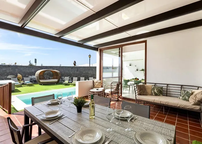 Sea Breeze Jarea By Escape Villa