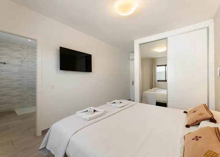 Villa Sea Breeze Jarea By Escape *